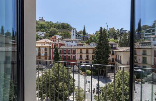 BiBo Suites Real Chancilleria - Photo 45