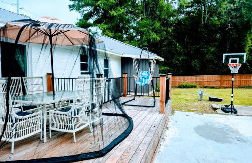 Cozy 4 bedroom home & Large Fenced Yard - Foto 4