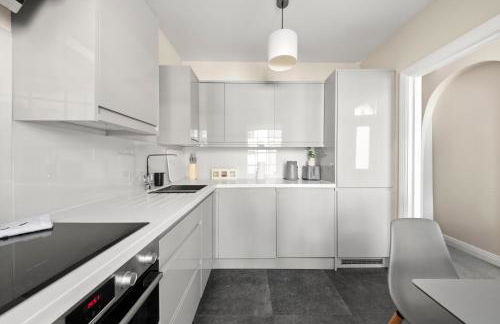 Central Kings Cross modern house with free parking - Foto 2