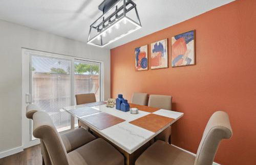 Big Soccer Games 2026, Media, Workers & Guests, 2BR, 2BA Condo, 29 Nights or More - Foto 11