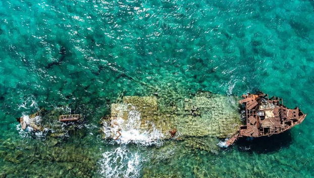 Excursión a la laguna de Balos e isla de Gramvousa - Foto 5, Barco hundido en Gramvousa