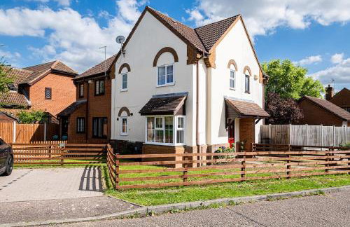 Wheatley House - Great Location - Free Parking, Self-Check-In, Fast Wifi and Smart TVs by Yoko Property - Foto 31