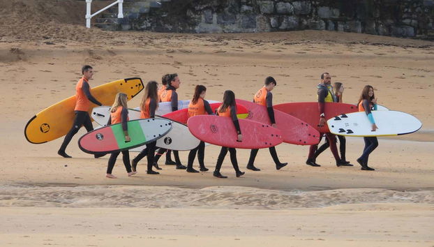 Durante o curso de surfe em Gijón
