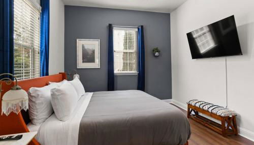 Garden District 3BD 2BA Parking Stylish & Unique - Foto 4