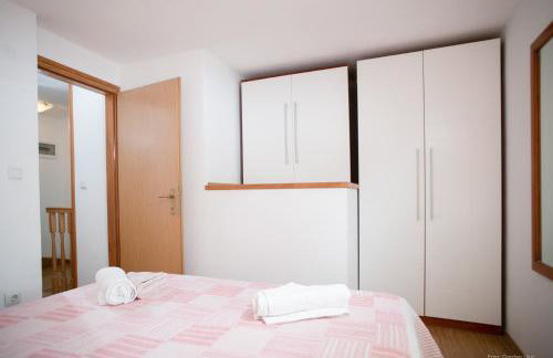 Adorable Holiday Home With Pool and Terrace - Foto 65