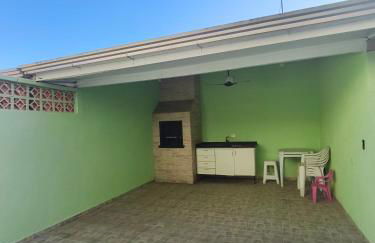 Sobrado confortável a uma quadra do mar. - Foto 23