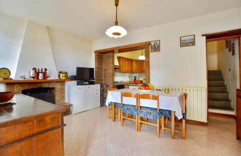 Cozy Home In Metato With Kitchen - Photo 23