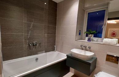 Luxury Durham Home in DH1, Free Parking, No Fees - Foto 15