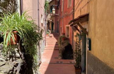 The Sweet home close to castle- Ameglia 19031 - Via Avenza - Foto 18