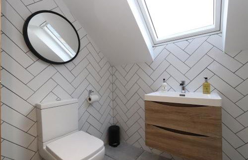 Dollar Apartments-41 Bridge Street - Photo 49