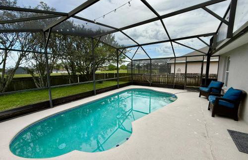 Grand Deluxe Pines 3BR Pool Home near Disney - Foto 20