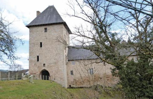 Awesome Home In Peyrat Le Château - Foto 18