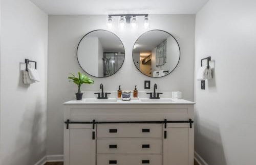 World Cup Housing 4 BDR Close to Arrowhead and Downtown - Foto 10