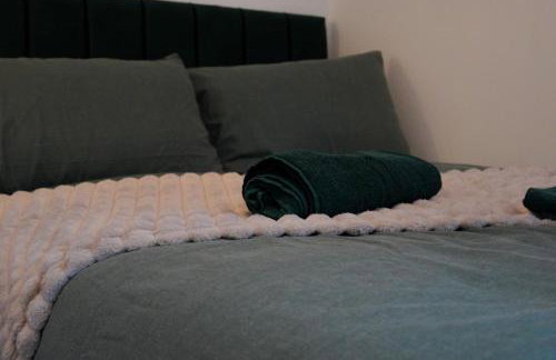 Modern 2-Bed House Free Parking Contractors & Families Friendly Rotherham - Foto 16