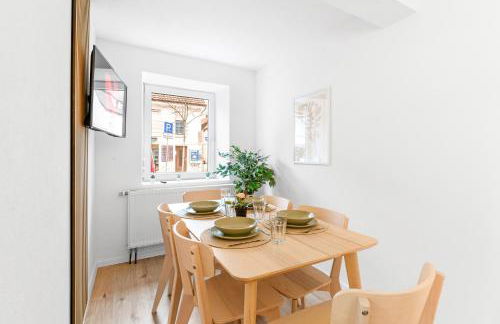 Moderne Monteurwohnungen in Nürtingen Zentrum Kitchen, Wifi, Smart TV - Photo 66