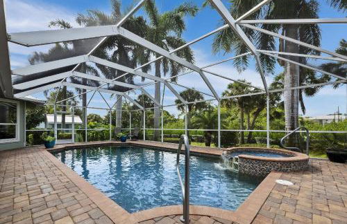 Nokomis Pool Home on the Canal - Foto 8