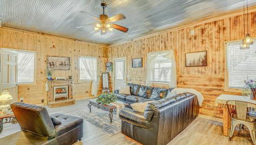 Grace Place Clark House on Farm Shared Hot Tub! - Foto 4