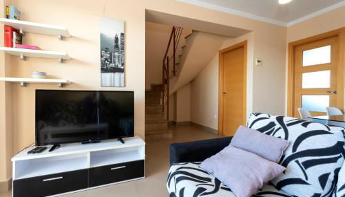 Brisas C8, ático, 3 dormitorios, playa a 100m, by Bookindenia - Foto 4