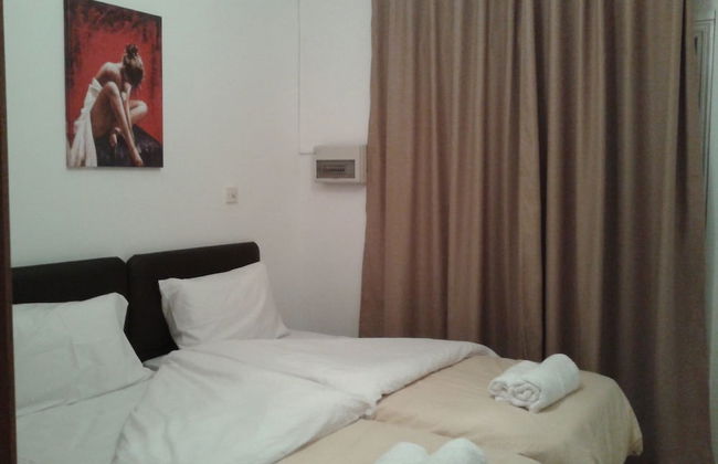 Elenapa Holiday Apartments - Foto 2