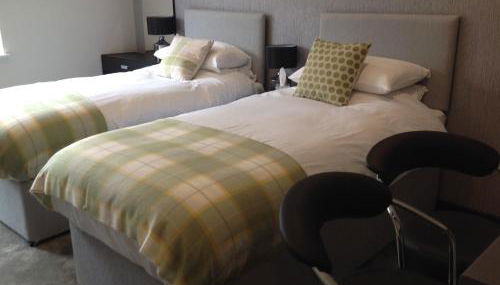 Rooms @ Number Six - Photo 5