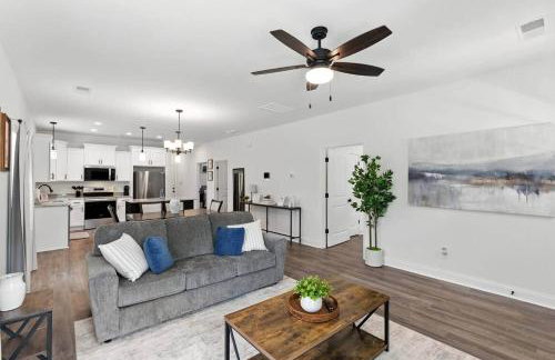 2BR Modern Southern Charm - Foto 2