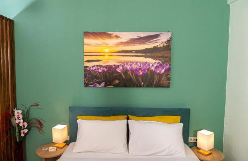 Central & Riverfront Room 2 - Photo 7