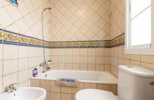 Villa estilo mediterránea con Piscina, Jardín, Bbq y Jacuzzi - VILLA BEL AIR REAL - Foto 24