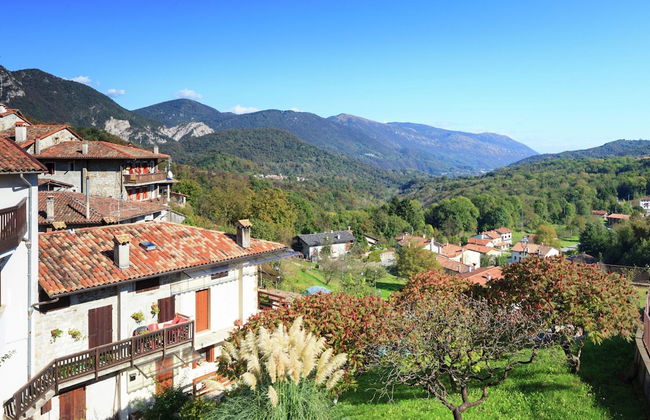 Traditional Apartment in Poffabro With Fireplace - Foto 30