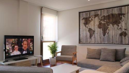 PRECIOSO APARTAMENTO EN EL CENTRO - MAX. 6 PERSONAS - Photo 2