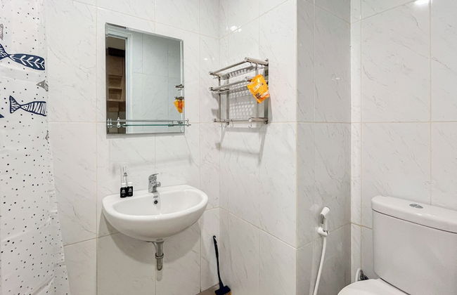 Modern Studio Room Apartment At Tamansari Skylounge Makassar - Foto 18