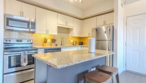 Boulevard Stays 1BR King Suite Pool Gym & Parking 01 - Foto 3