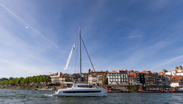 Durante el paseo en catamarán
