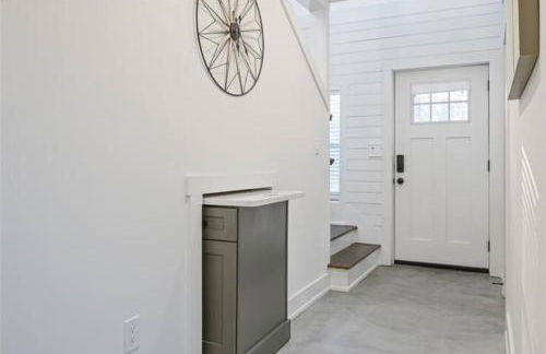 Lux Stay's Modern Loft Style Tiny Home in ATL - Foto 32