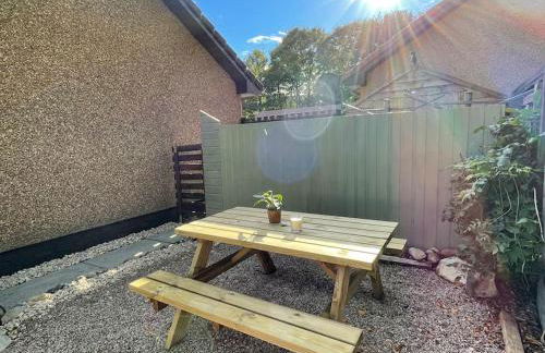 The Wee Hoose near Loch Ness, private garden, private parking - Foto 3