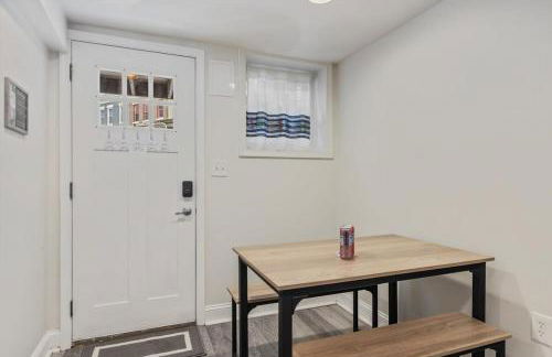 Garden-Level 2-BR Apt in Historic Petworth Home - Foto 14