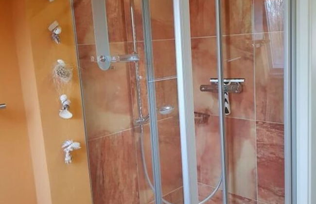 Swallow's Nest in the House by the Pond - Foto 9