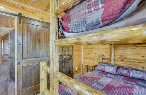 Peaceful Wyoming Cabin with Spacious Deck and Wet Bar! - Foto 28