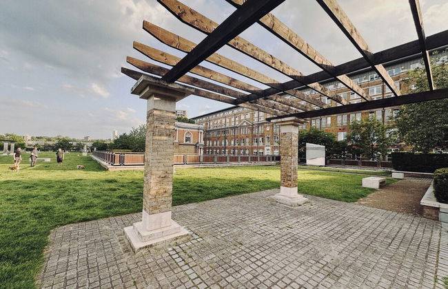 Beautiful 2-bed Apartment in London - Photo 28