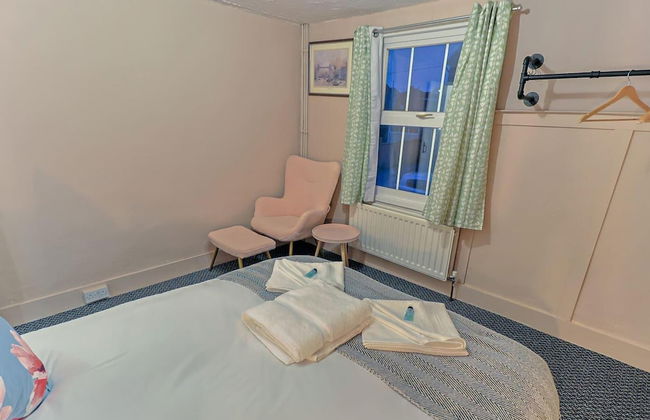 Beautiful 3-bed Cottage in Burnham-on-crouch - Foto 28