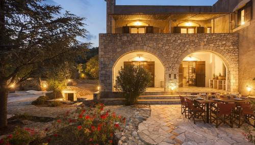 Luxurious Mani Peninsula Traditional Tower - Foto 5, Garden