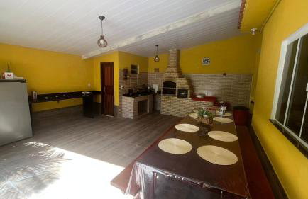 Casa com churrasqueira e piscina, perto de riacho - Foto 26