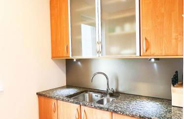 Luxury Apartment at Edinburgh - Photo 11