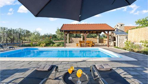 Gorgeous Home In Drinovci With Wifi - Foto 2