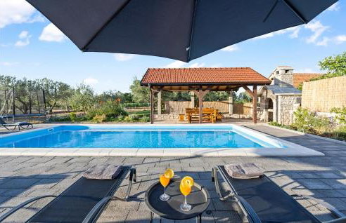 Gorgeous Home In Drinovci With Wifi - Foto 2