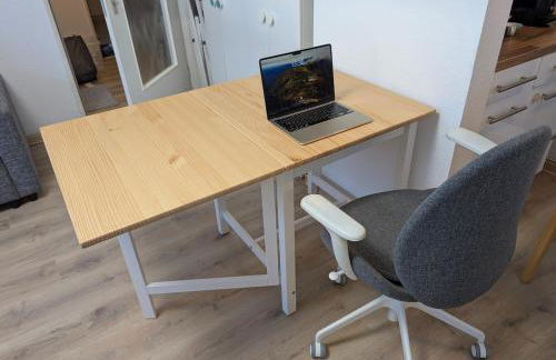 Apartment with AC, full kitchen, self check in, parking, 8 min to SAP campus, Wi Fi - Foto 63