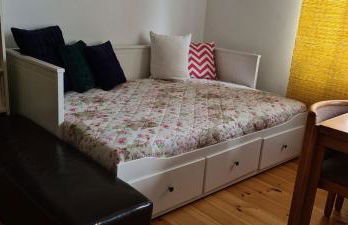 Nana-EG-80m2 sanierter Altbau-Parkplatz-kleiner Garten-WLAN-NETFLIX-2Zimmer-Küche-Dusche-Wanne-Waschmaschine - Foto 3