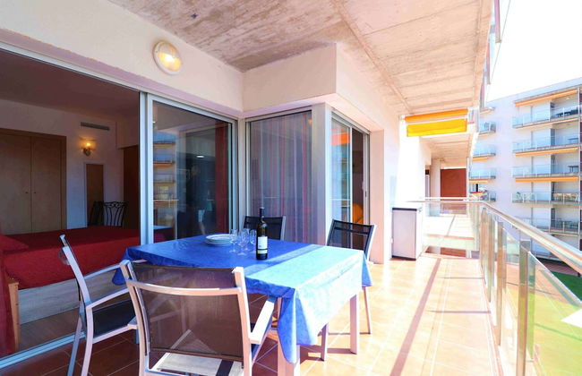 Pretty Apartment With Balcony - Photo 22