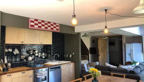 Starnash Farmhouse Holiday Home - Foto 3, stove, dishwasher, pet friendly, minibar