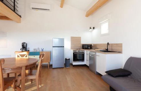 Beautiful Apartment In Eyragues - Foto 6