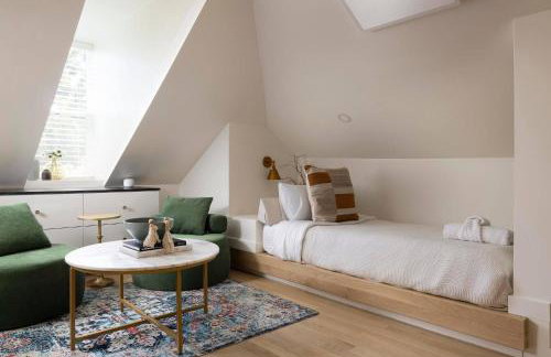 Luxe Victorian Retreat • Walk to Downtown - Foto 63